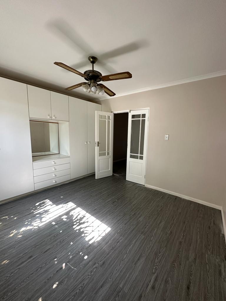 To Let 3 Bedroom Property for Rent in Bothasig Western Cape